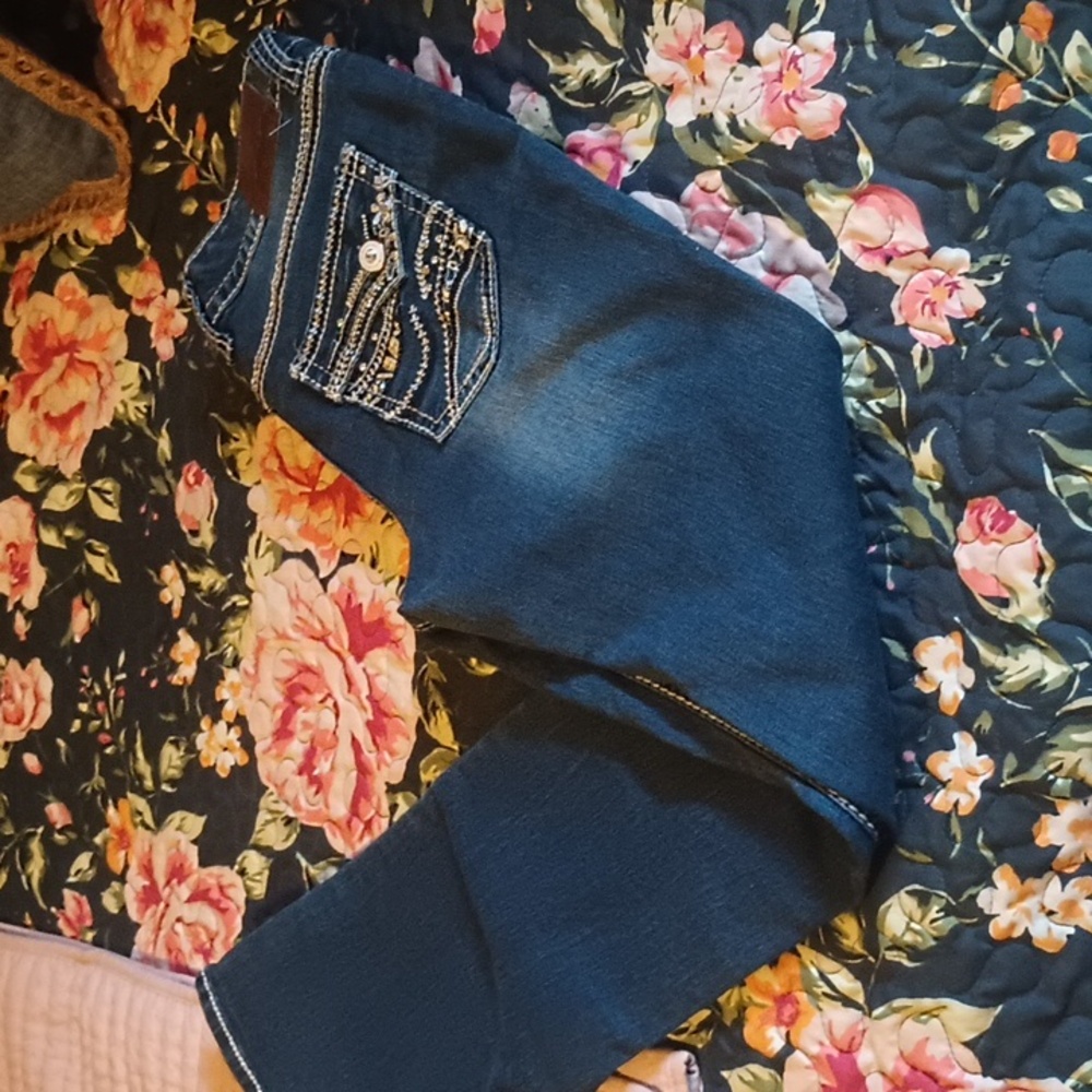Maurices jeans